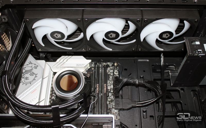 Система жидкостного охлаждения ID-Cooling DX360 Max с радиатором увеличенной толщины