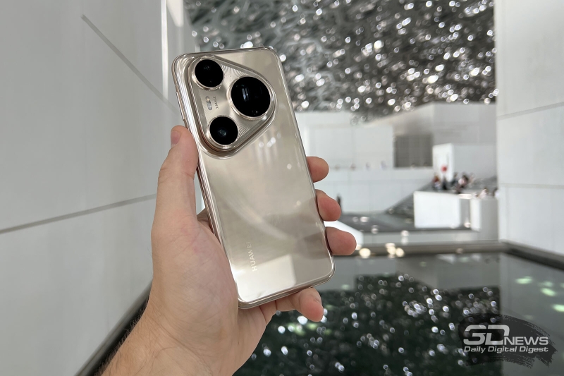 Блогер вручную сложил Samsung Galaxy Z Fold7 200 тыс. раз — смартфон сохранил работоспособность