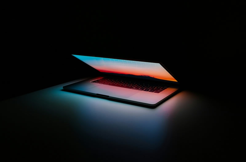 Apple всё же выпустит MacBook с сенсорным экраном, но не в этом году