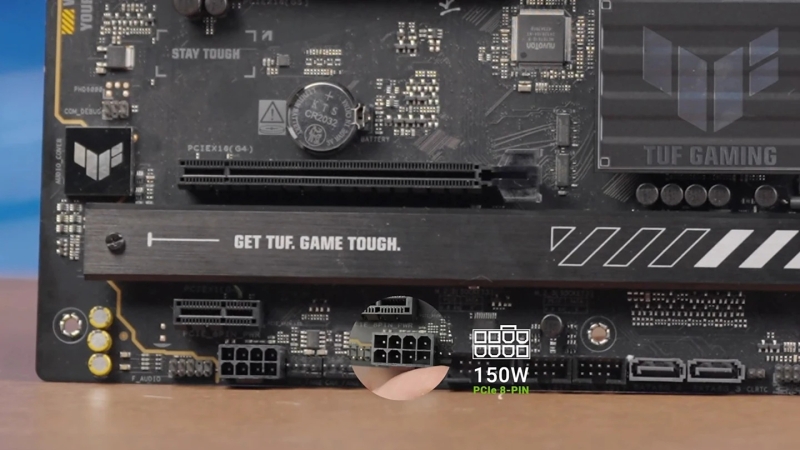 Asus переизобрела слот PCIe x16 — теперь он выдаёт 250 Вт, чтобы в ПК торчало меньше проводов