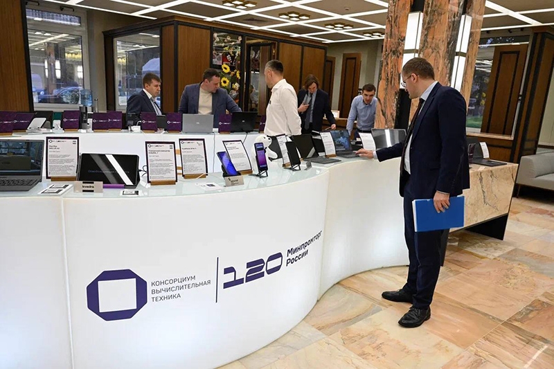 ИТ-холдинг Fplus оказался на грани банкротства — претензии почти на 1 млрд руб. есть уже у трёх банков