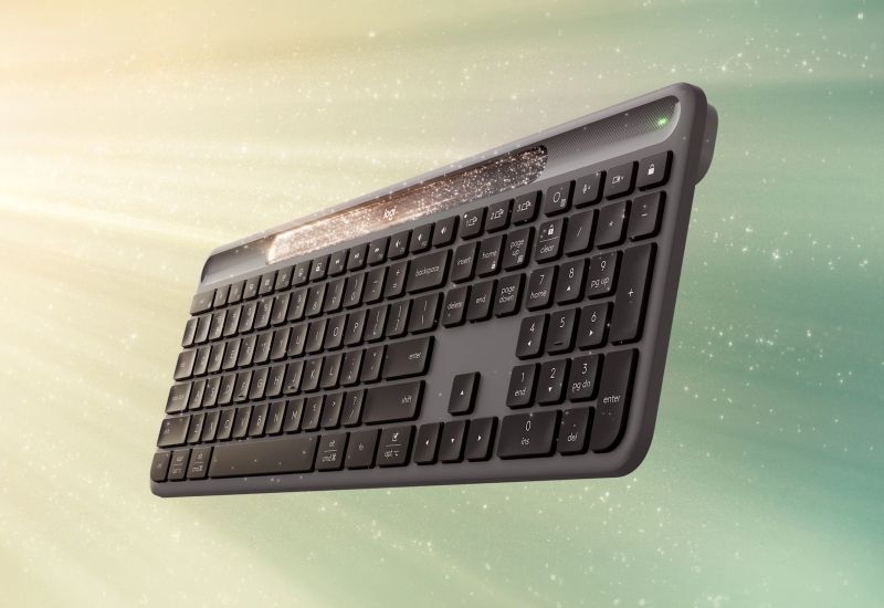 Logitech представила беспроводную клавиатуру, которая заряжается от лампочки — Signature Slim Solar Plus K980