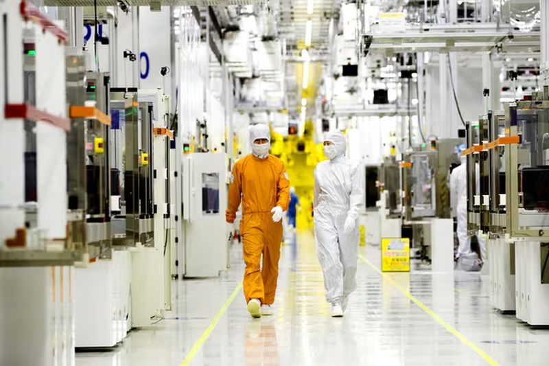 Tesla поручит Samsung выпуск чипов AI5 сразу по нескольким причинам